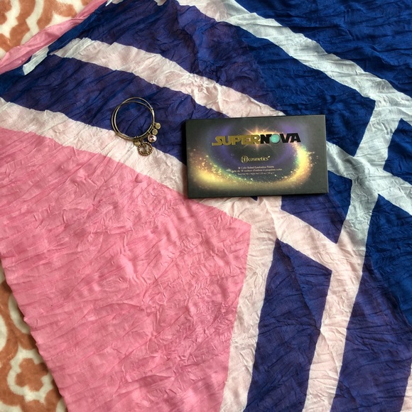 🍭Infinity Scarf - Picture 2 of 5